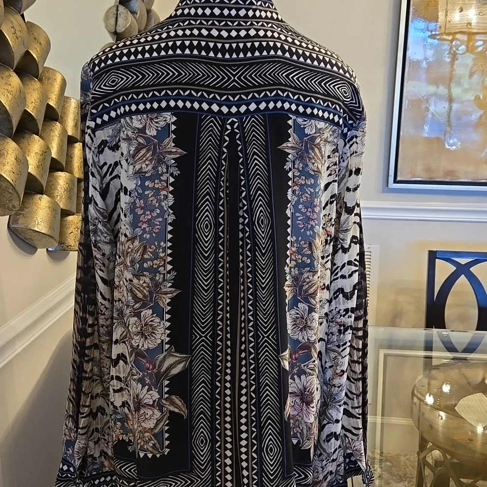 Hale Bob Floral Black, White, Blue Zebra Detail Luxuey Blouse - Picture 5 of 8